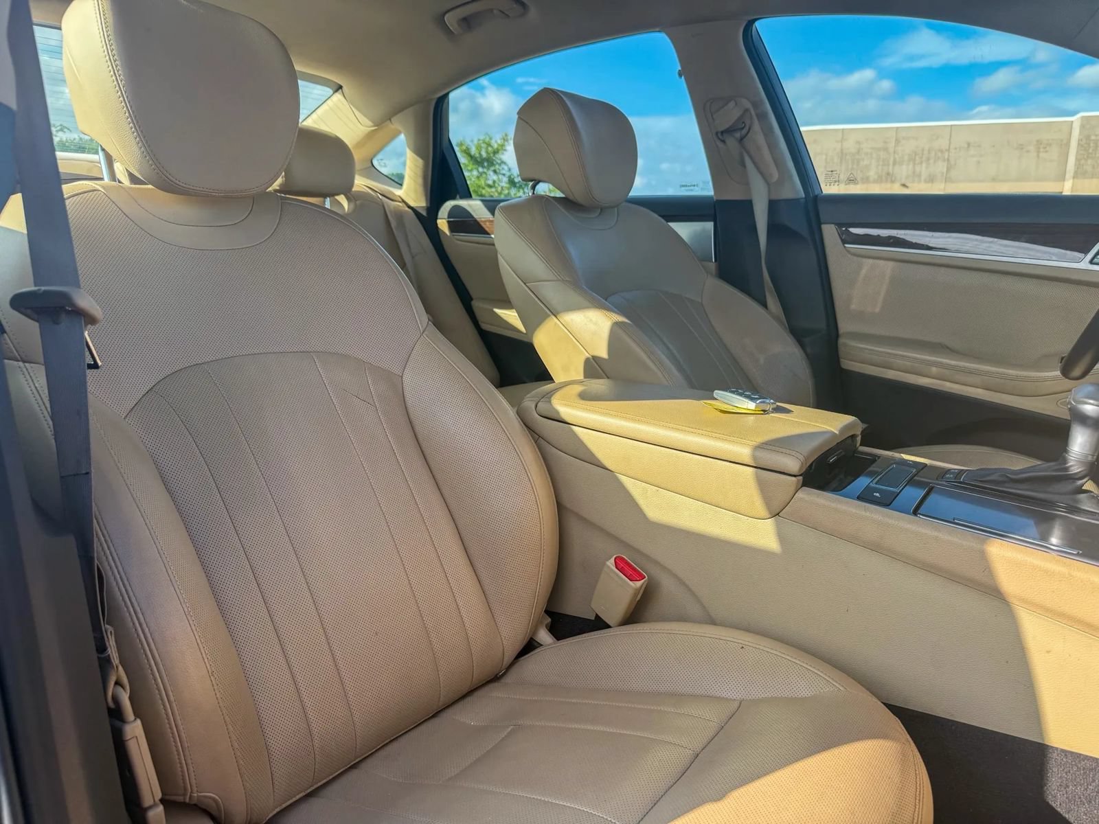 Used 2020 Genesis G80 3.8 RWD image 26