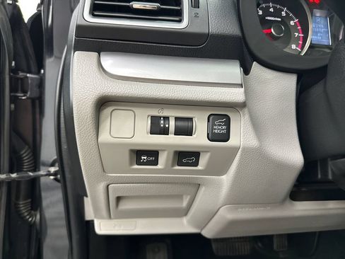 Used 2016 Subaru Forester 2.5i Limited AWD/4WD image 34