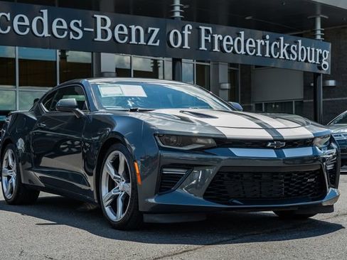 Used 2018 Chevrolet Camaro SS RWD image 1
