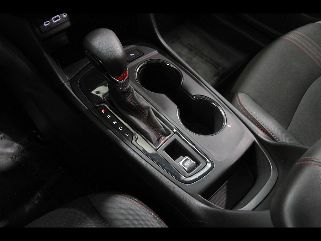 Certified 2022 Chevrolet Equinox RS w/ Infotainment Package FWD image 16