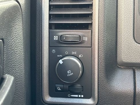 Used 2017 RAM 1500 Express w/ Express Value Package image 21