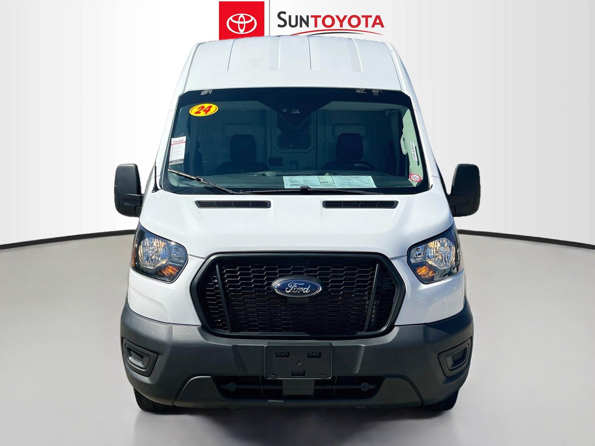 Used 2024 Ford Transit 250 148 High Roof Extended w/ Load Area Protection Package RWD image 10