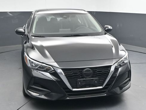 Certified 2022 Nissan Sentra SV image 2