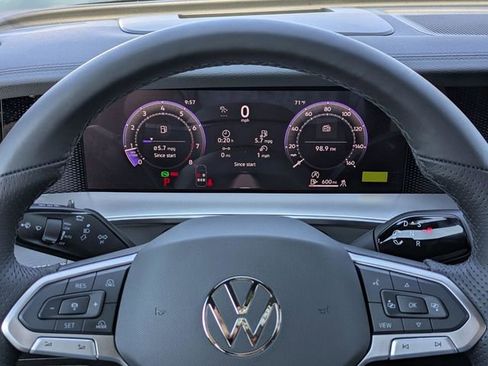 New 2026 Volkswagen Tiguan SE R-Line AWD/4WD image 29