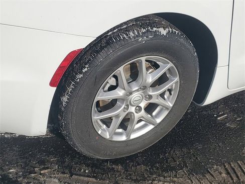 New 2025 Chrysler Pacifica Select image 5