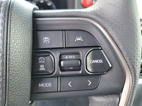 Used 2025 Toyota 4Runner Limited image 7