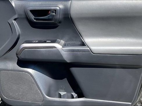 Used 2023 Toyota Tacoma SR5 w/ Technology Package image 25