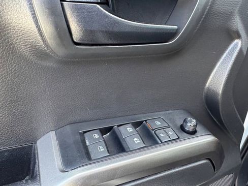Used 2023 Toyota Tacoma SR5 image 6