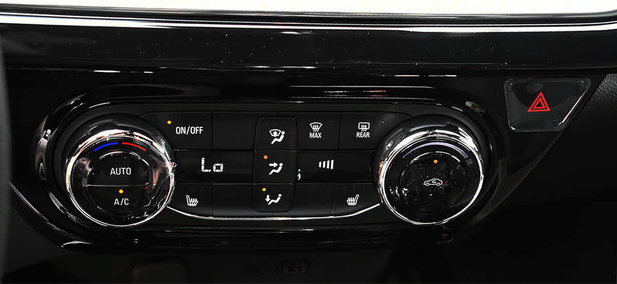 New 2026 Chevrolet Trax RS w/ Driver Confidence Package FWD image 18