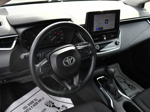 Used 2024 Toyota Corolla LE image 14