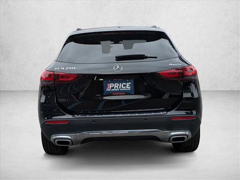 Used 2021 Mercedes-Benz GLA 250 4MATIC w/ Premium Package image 6