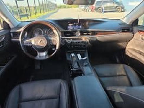 Used 2017 Lexus ES 350 w/ Premium Package FWD image 6