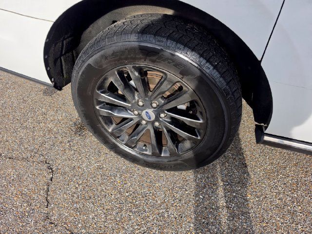 Used 2020 Ford Expedition Max Limited AWD/4WD image 11
