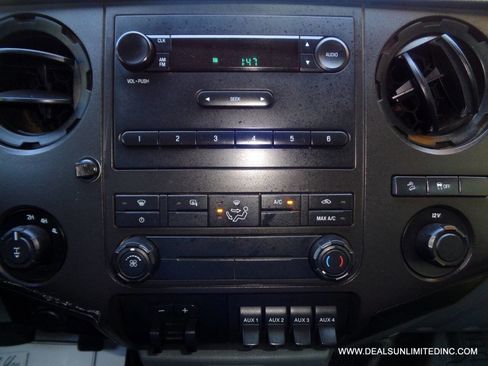 Used 2014 Ford F250 XL w/ Power Equipment Group image 13