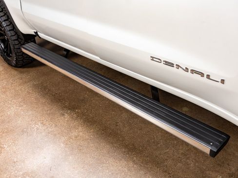 Used 2024 GMC Sierra 1500 Denali Ultimate image 13