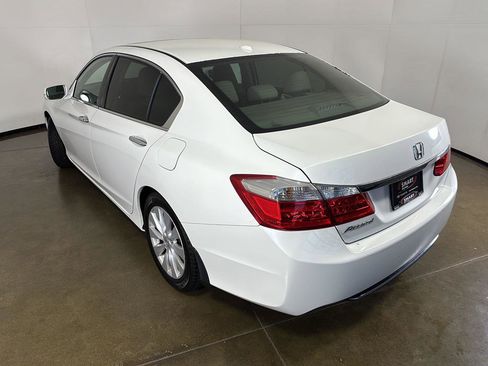 Used 2015 Honda Accord EX-L image 12