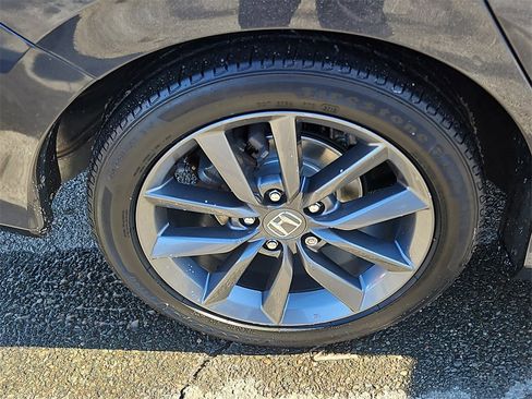 Certified 2020 Honda Civic EX image 9