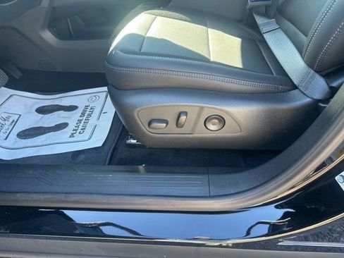 New 2026 Chevrolet Equinox EV LT image 17