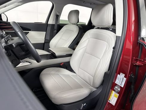 Used 2026 Lincoln Nautilus Premier w/ Equipment Group 102A AWD/4WD image 15