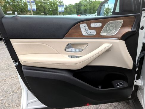 Used 2024 Mercedes-Benz GLE 450 GLE 450 4MATIC SUV image 11