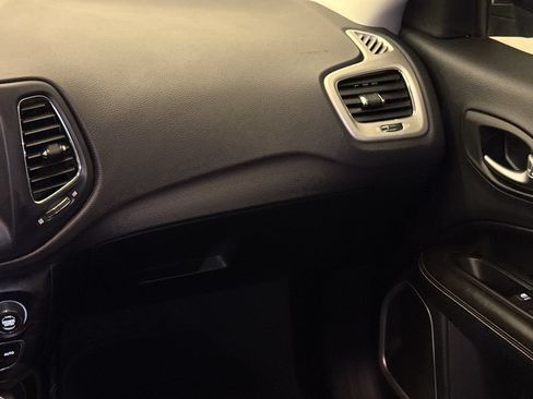 Used 2021 Jeep Compass Sport FWD image 15