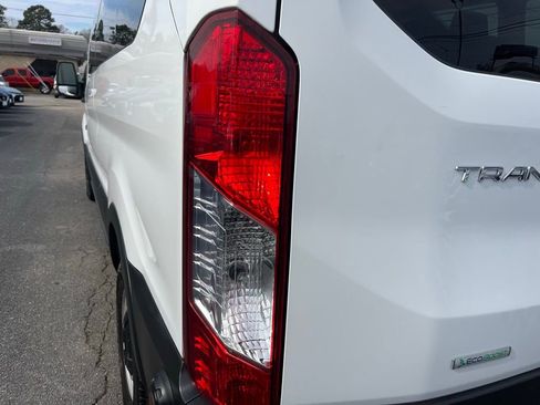 Used 2019 Ford Transit 350 XL image 9