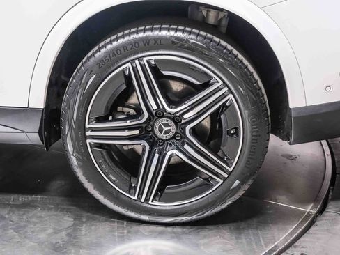 Certified 2023 Mercedes-Benz GLC 300 image 9