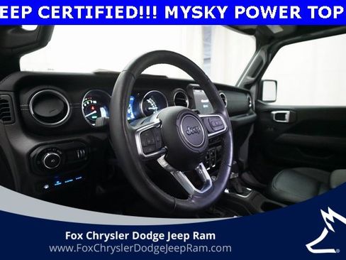 Used 2023 Jeep Wrangler Unlimited Sahara w/ Cold Weather Group image 8