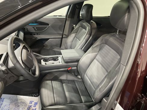 New 2024 Lincoln Nautilus Reserve w/ Equipment Group 202A image 17