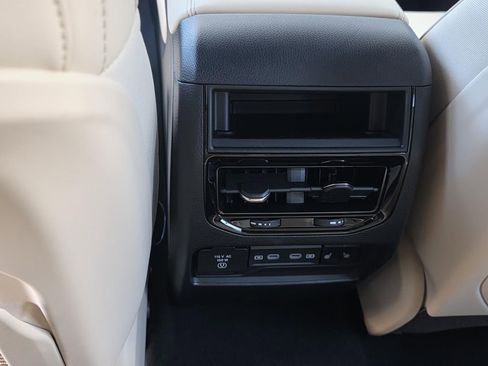 New 2026 Jeep Grand Cherokee Limited image 11