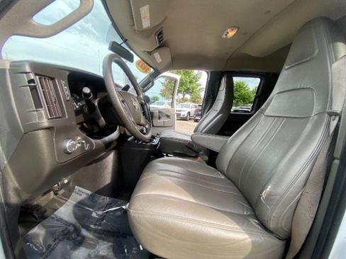 Used 2023 Chevrolet Express 3500 LS RWD image 19
