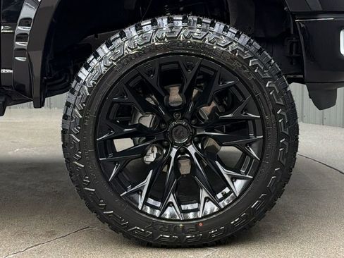 Used 2024 Ford F150 Lariat AWD/4WD image 9
