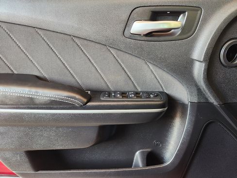 Used 2020 Dodge Charger SXT image 24