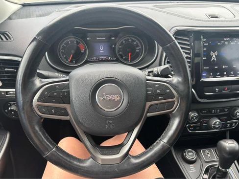 Used 2019 Jeep Cherokee Limited AWD/4WD image 20