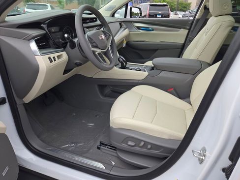 New 2025 Cadillac XT5 Premium Luxury image 25