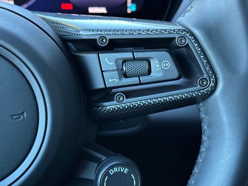 Certified 2025 Porsche Macan 4 Electric image 32