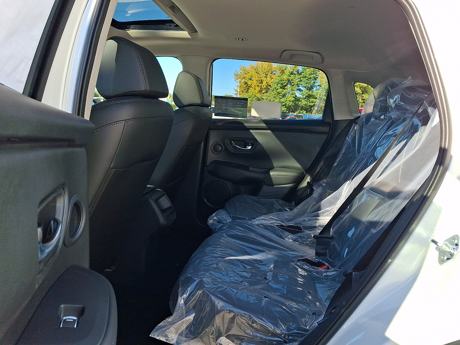 New 2027 Honda HR-V EX-L image 5