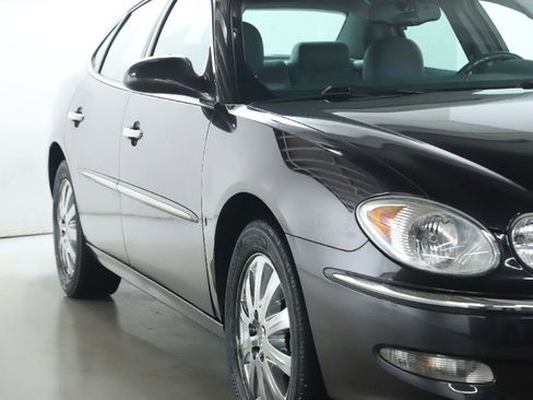 Used 2007 Buick LaCrosse CXL w/ Chromed Appearance Package image 14