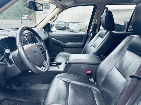 Used 2010 Ford Explorer Sport Trac Limited AWD/4WD image 5