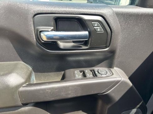 Used 2019 Chevrolet Silverado 1500 Custom w/ Custom Value Package RWD image 21
