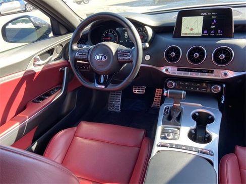 Used 2021 Kia Stinger GT1 image 14