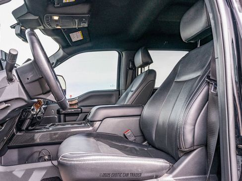 Used 2022 Ford F550 4x4 Crew Cab Super Duty image 31
