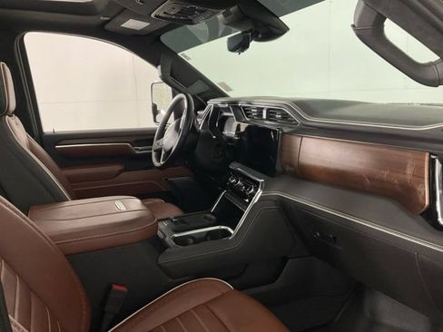 Used 2024 GMC Sierra 2500 Denali Ultimate w/ Max Trailering Package AWD/4WD image 32
