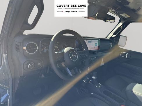 New 2026 Jeep Gladiator Sport image 27