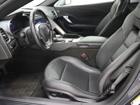 Used 2018 Chevrolet Corvette Stingray Coupe w/ Carbon Flash Badge Package RWD image 8
