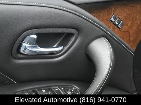 Used 2018 INFINITI QX80 4WD w/ Deluxe Technology Package image 18