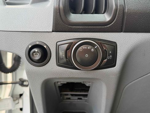 Used 2018 Ford Transit 350 XLT image 26