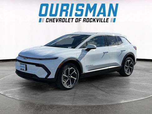 New 2026 Chevrolet Equinox EV LT image 2