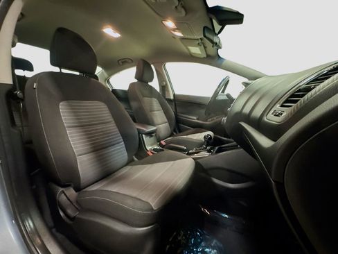 Used 2017 Kia Forte S w/ S Technology Package image 32