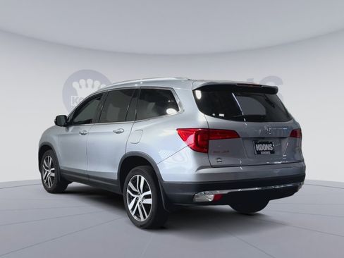 Used 2018 Honda Pilot Elite image 11